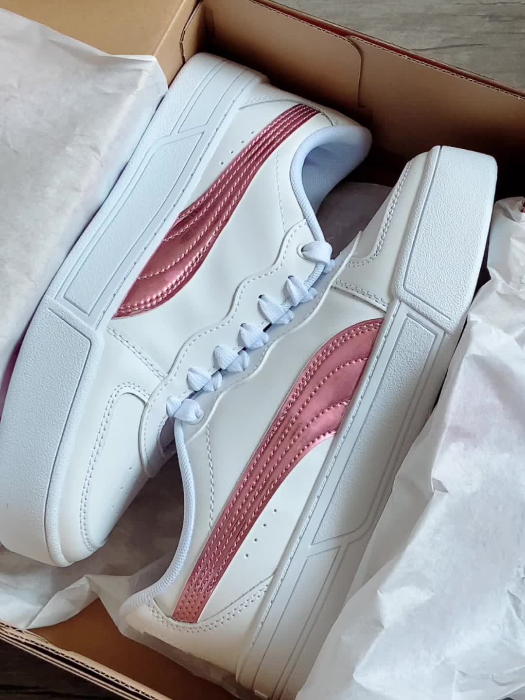 校裤战鞋！puma树莓粉小白鞋