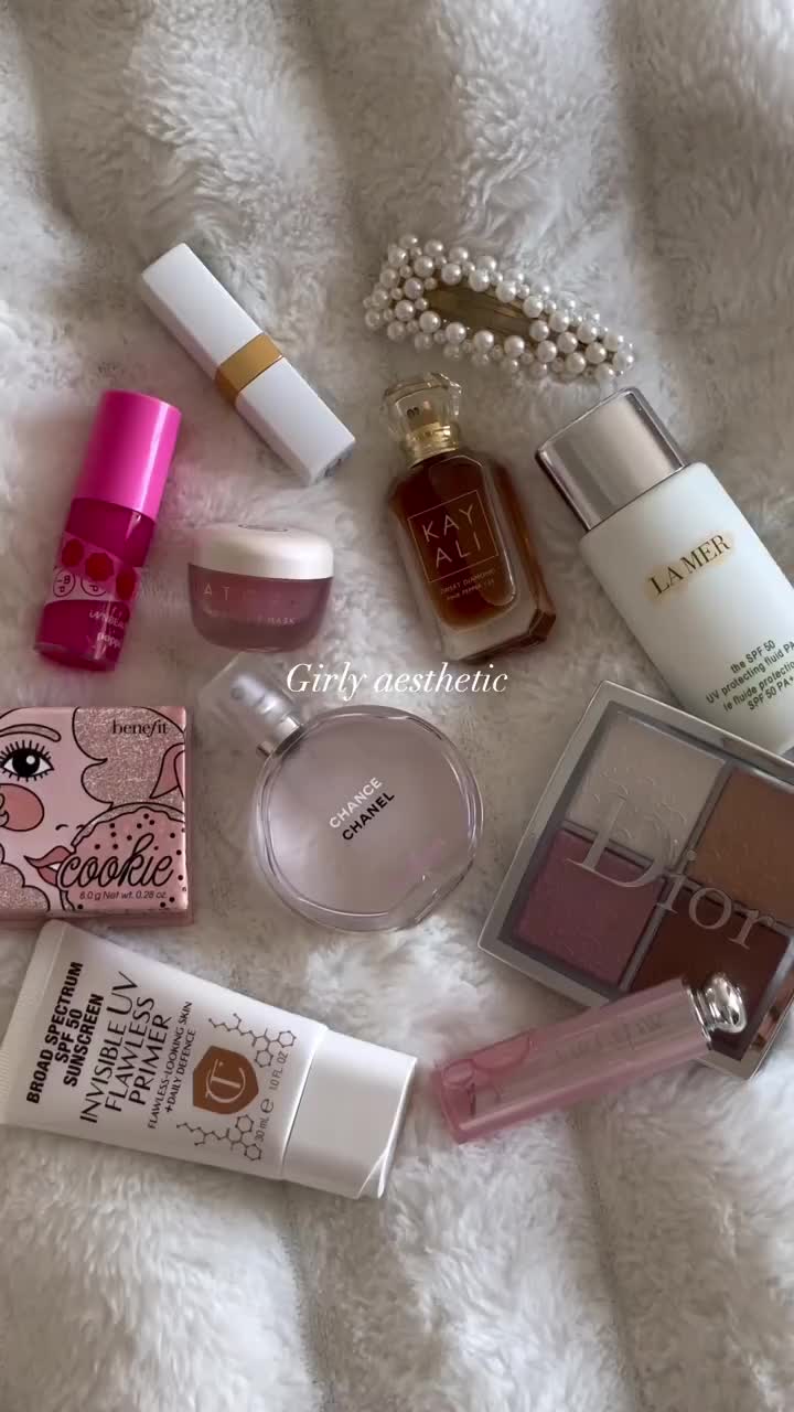 girly aesthetic🫶🏻🎀🩷🎀