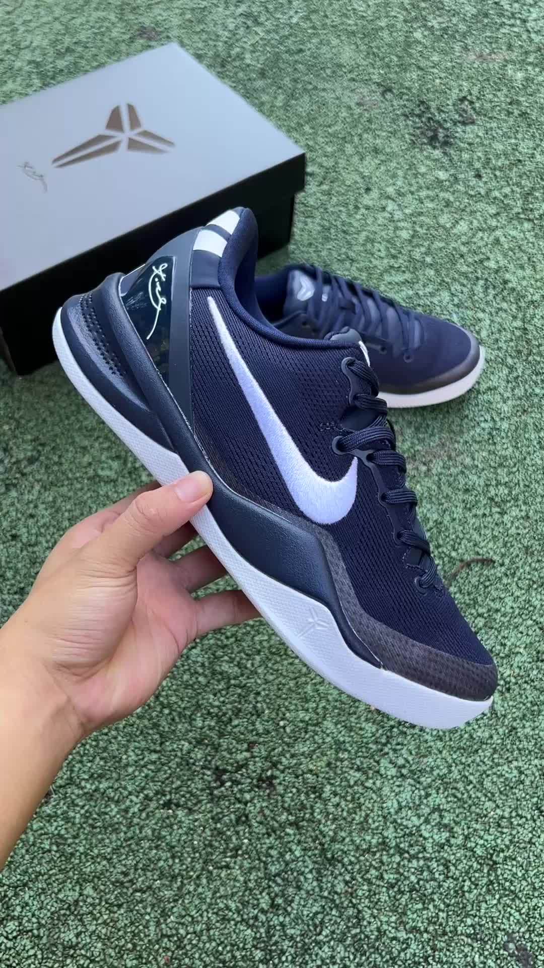 Nike Kobe 8 Protro 又来2款新配色
兄弟们，前几天小编们报道了科比8球鞋，会
在下