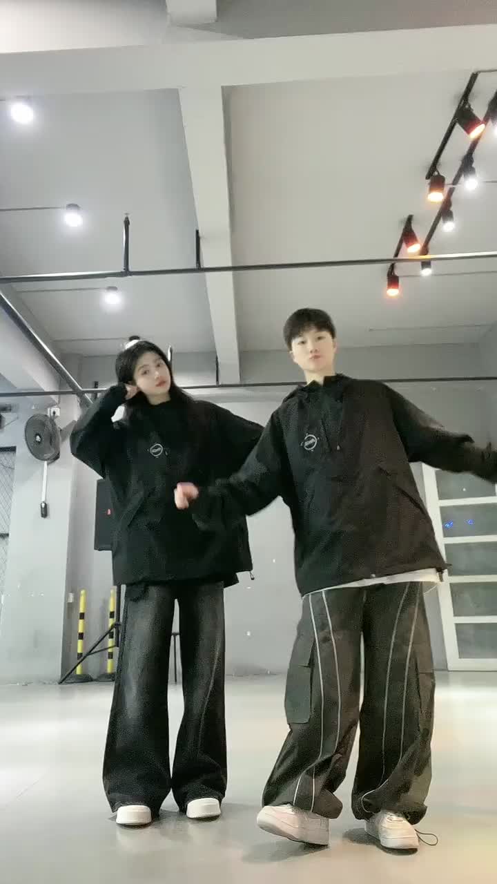 这件夹克好好看啊～