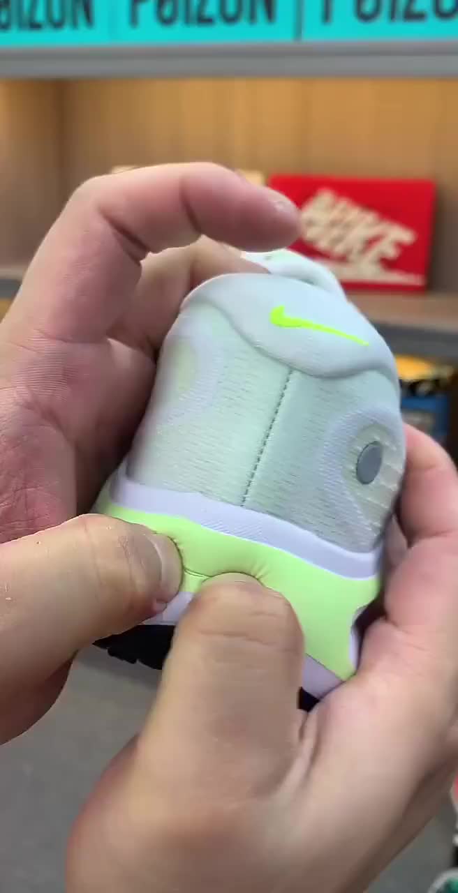 Nike Journey Run 网布减震防滑抗冲击 低帮 短跑跑步鞋 男款 白绿