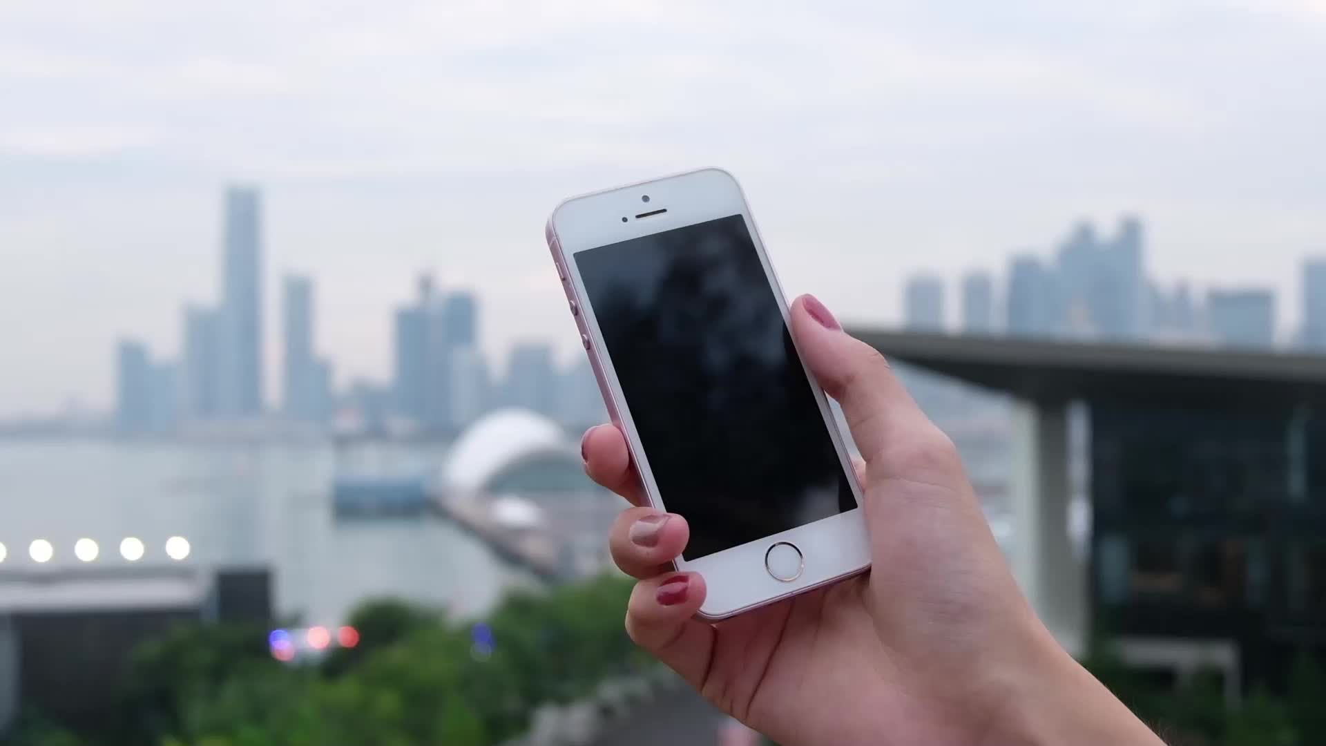 炒冷饭：iPhone XR  评测