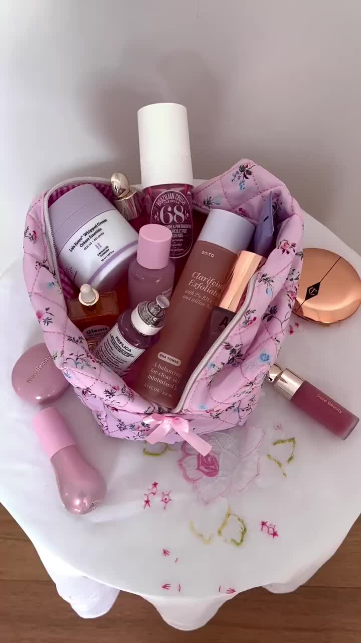 my lovely pink makeup stuff🎀💓💖
