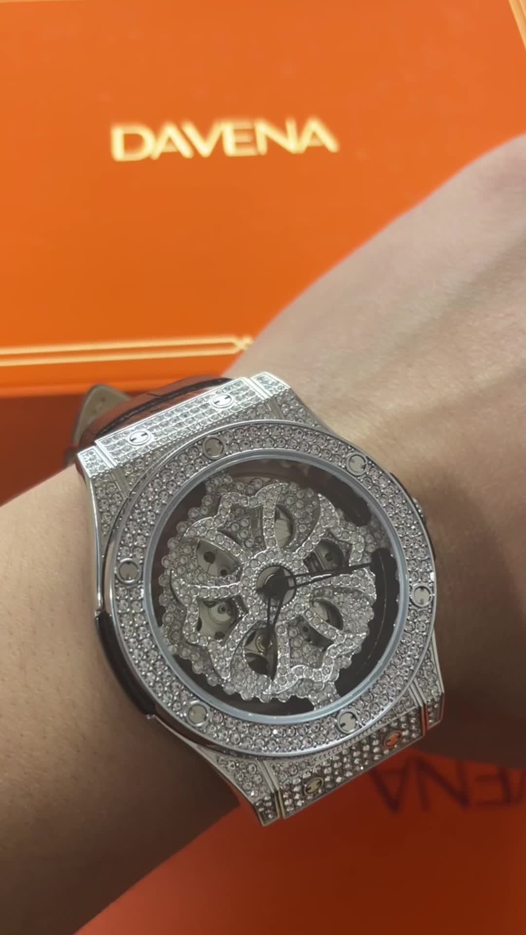 开箱测评，蒂玮娜时来运转系列机械腕表