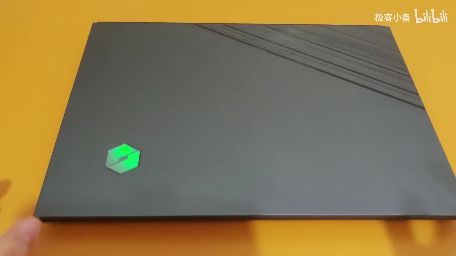 13900HX+RTX4080,提升巨大！机革旷世16Super评测