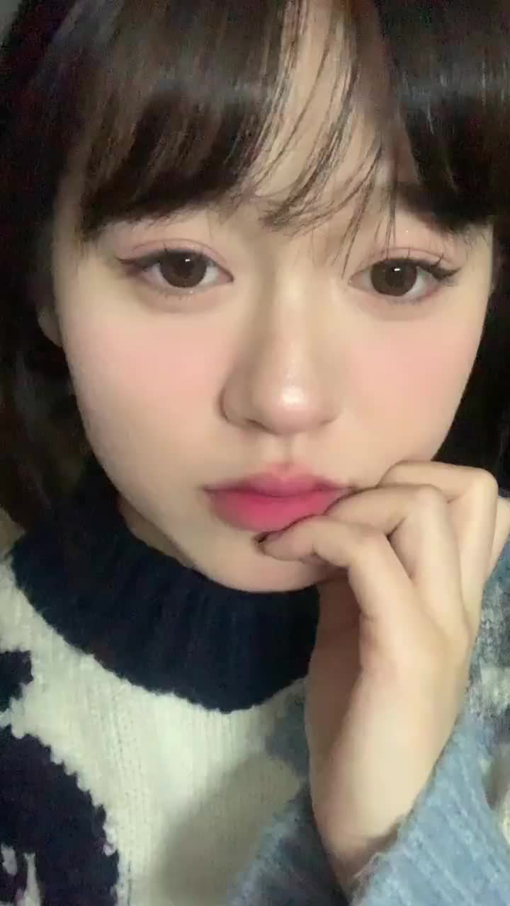 今天的氛围感是这个狗狗眼给的