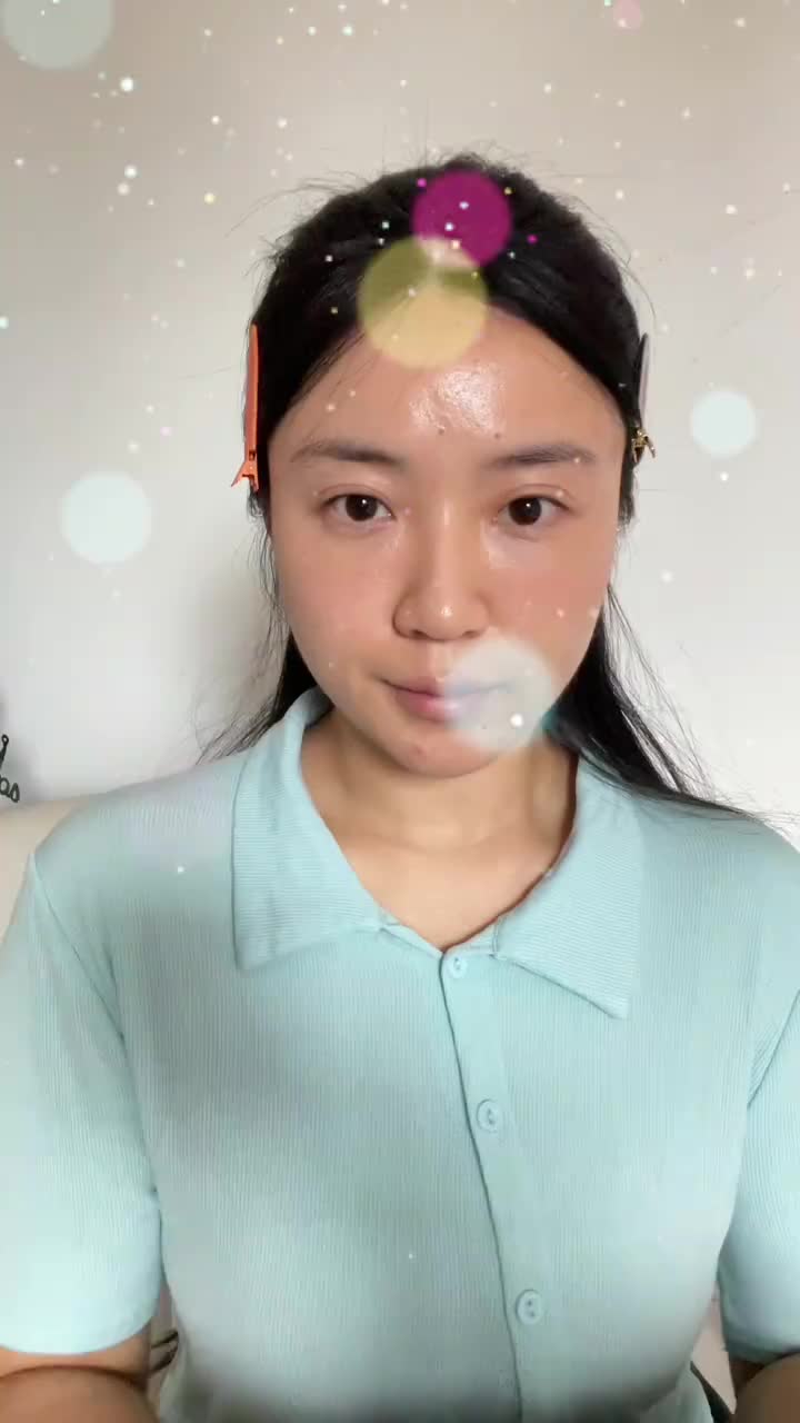 低饱和淡颜妆 韩漫女主同款妆容干净清冷