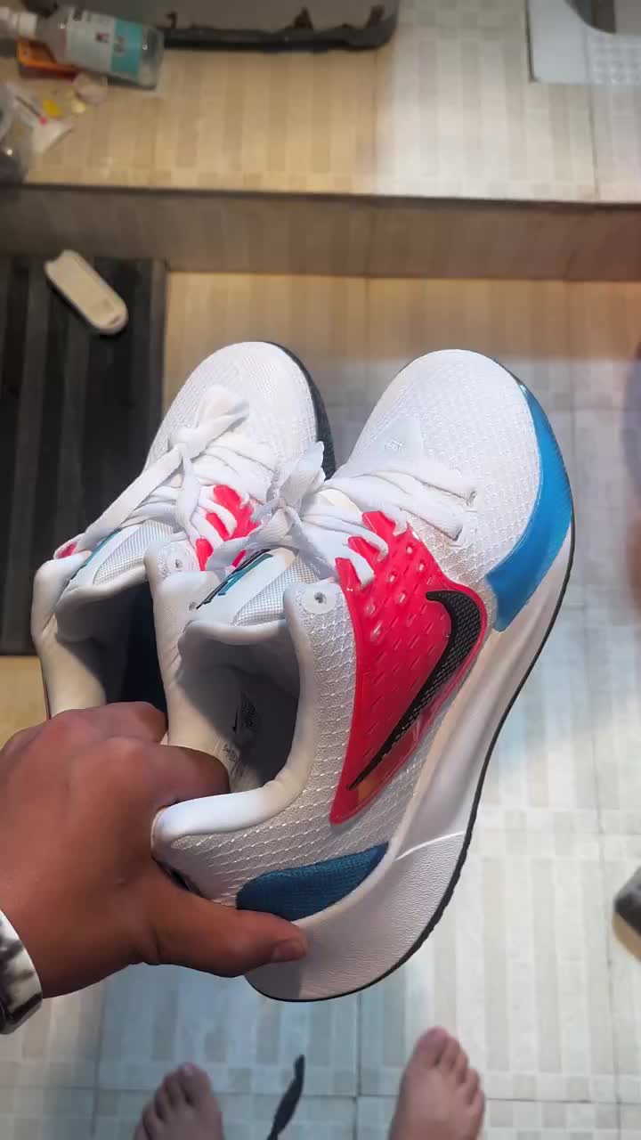 开箱Nike欧文2low太帅了！