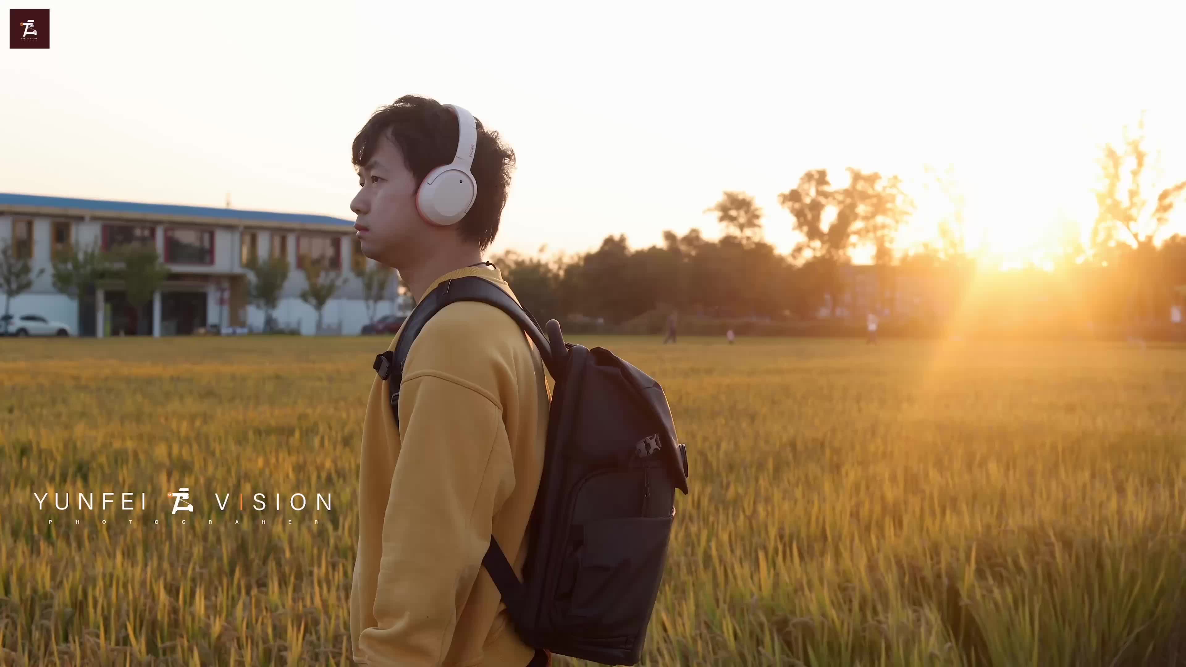 想平替索尼XM4？胆儿挺肥！漫步者W82