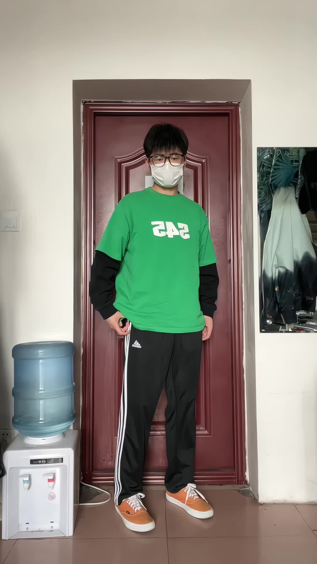 OOTD｜清爽的叠穿🟰一件新卫衣