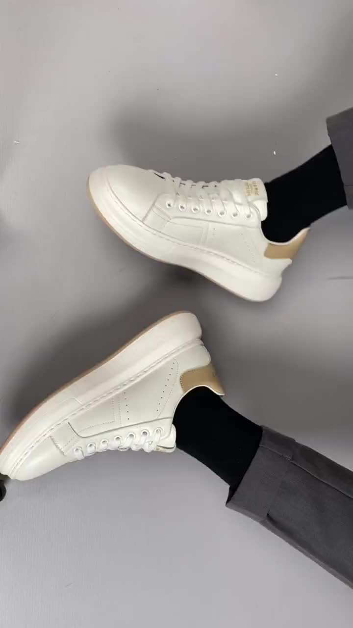 好兄弟速看👟想焊在脚上的一款小白鞋