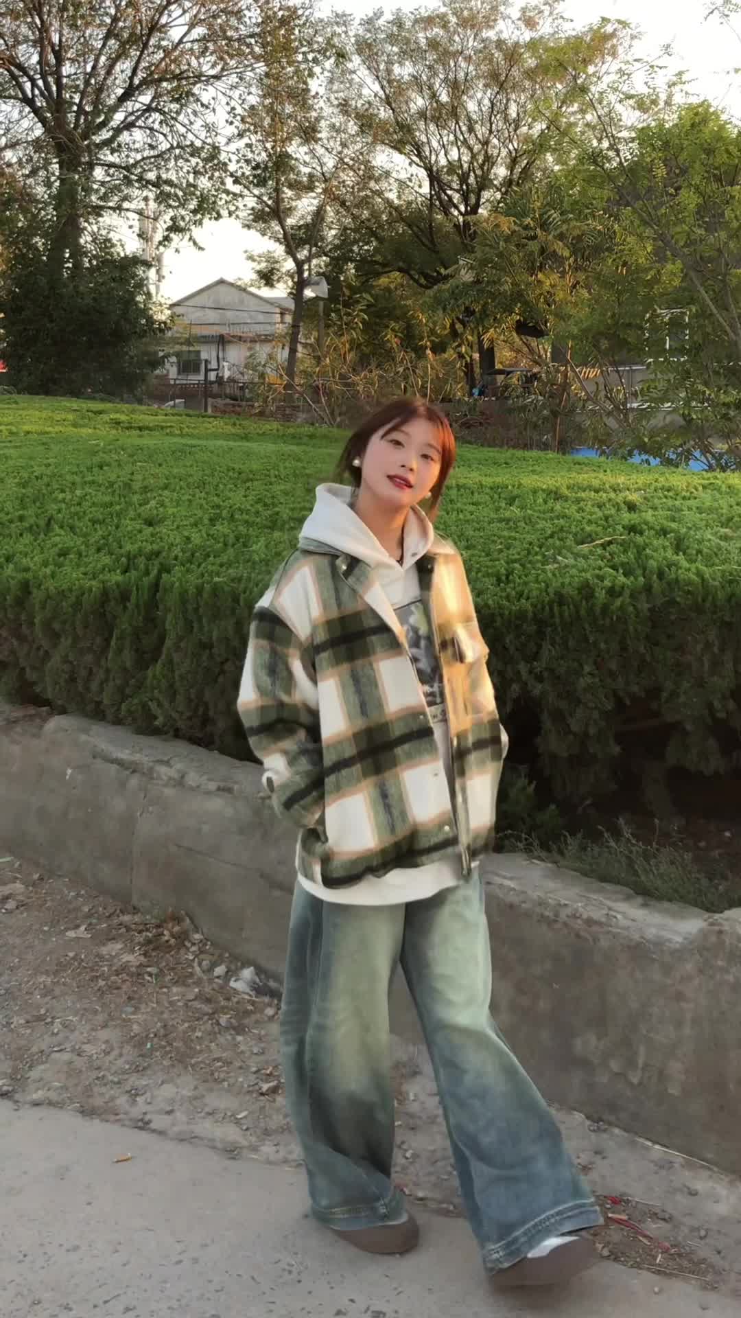 当你有一件格纹外套时｜格纹元素真香