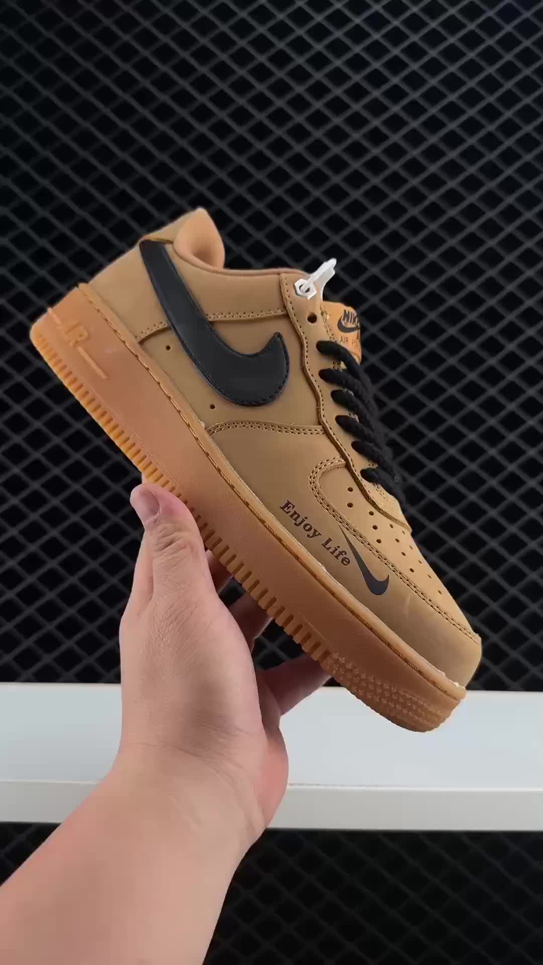 耐克Nike AIR FORCE 1‘0