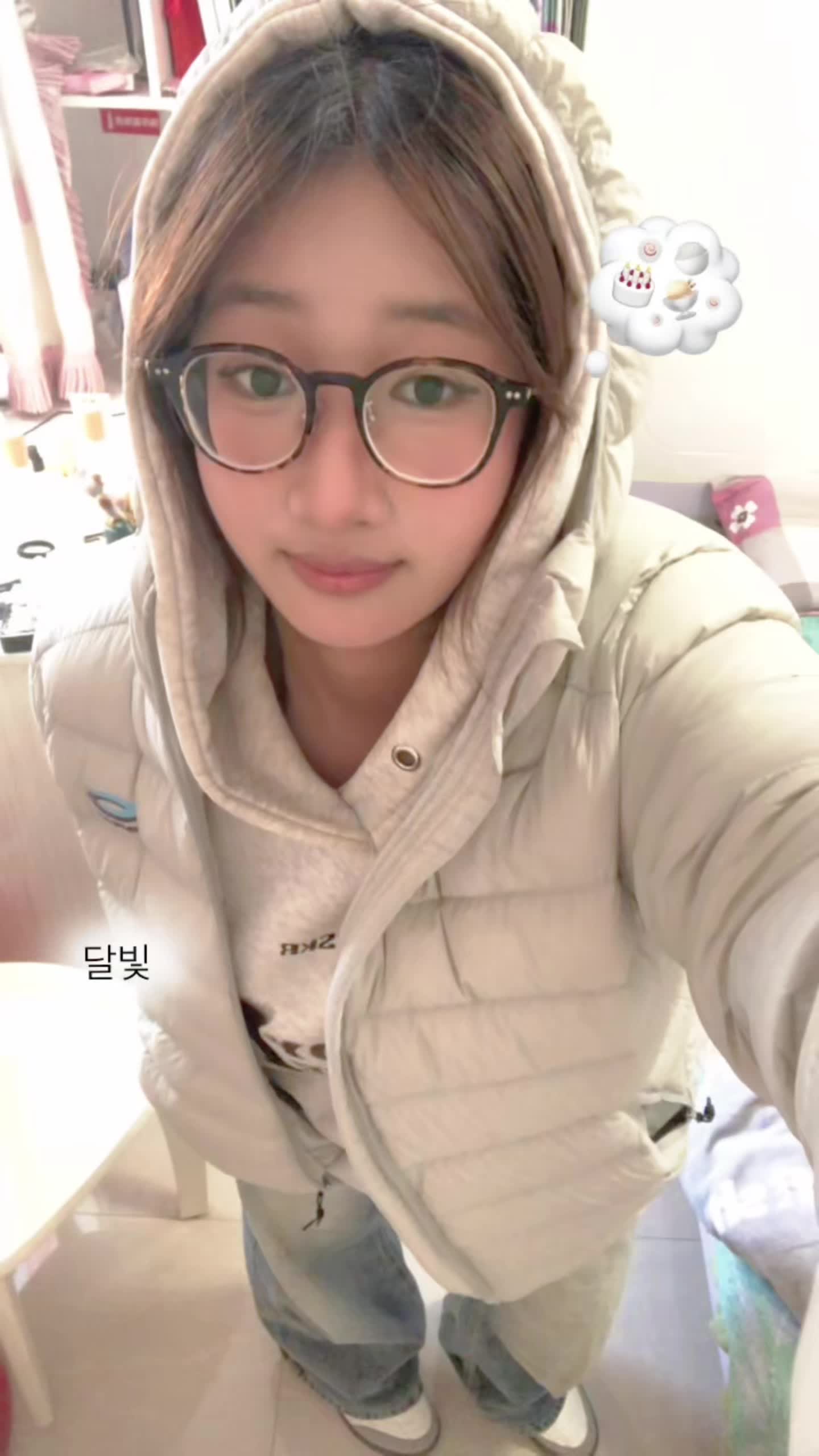 早春低饱和穿搭｜浅色系叠穿YYDS！