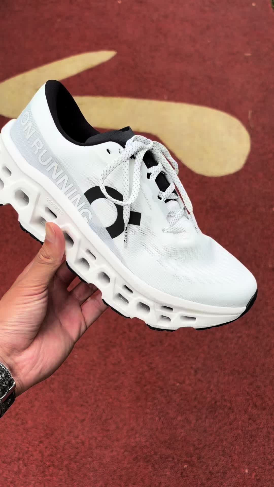 这双鞋不是最快！但可能是最舒服的跑鞋之一