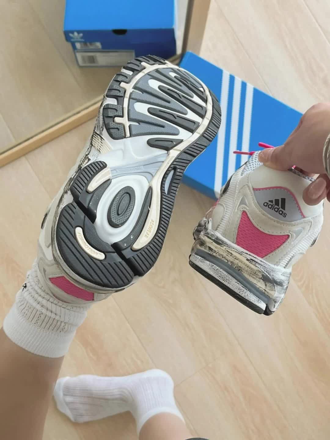 我宣布！这双阿迪就是鞋子届的达芬奇！！！
