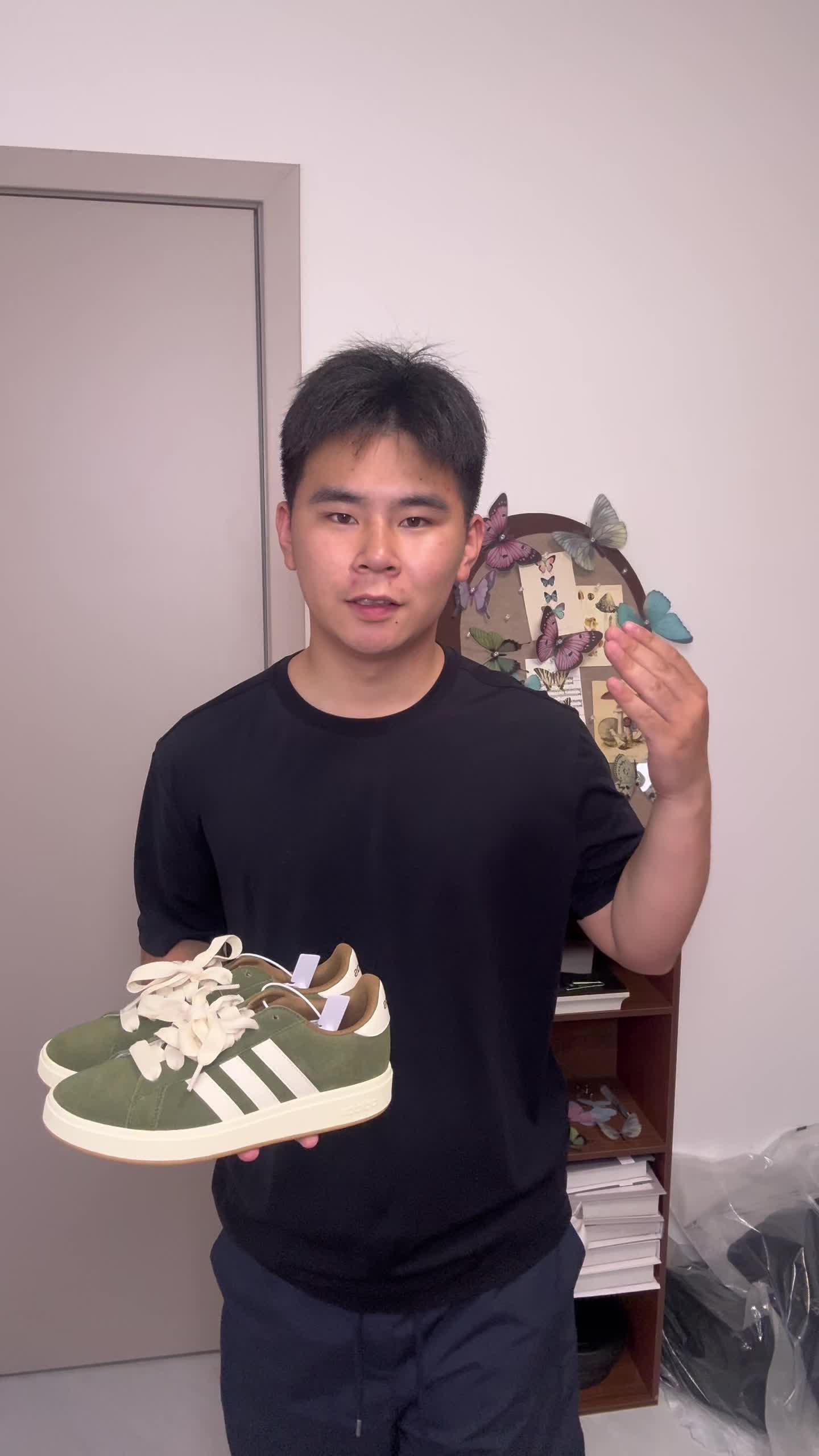 别只买黑白板鞋了/阿迪这款绿色真的很耐看