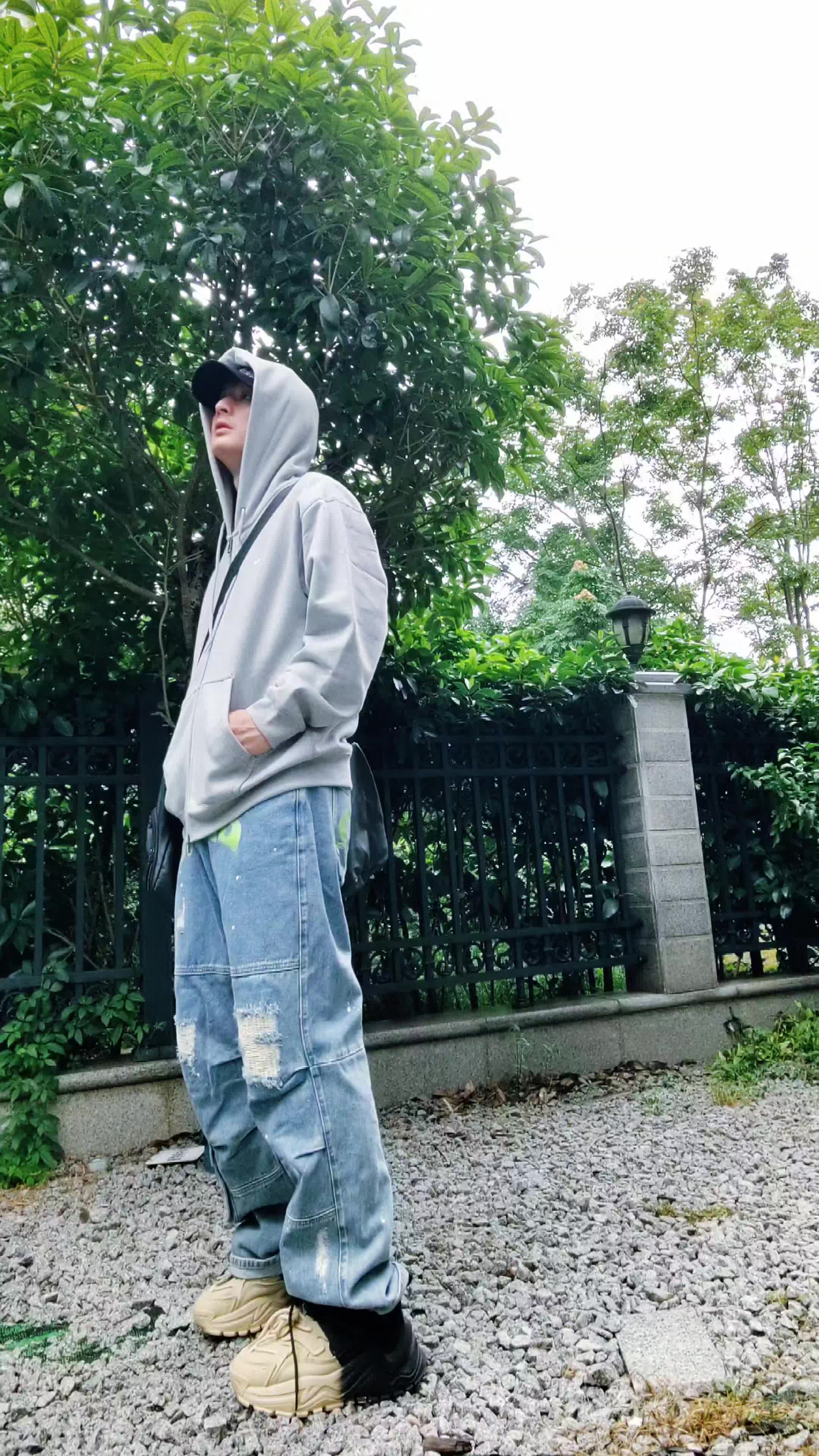 秋日时髦感运动户外风通勤穿搭分享