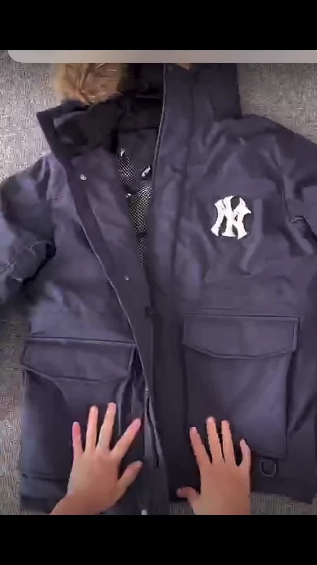 MLB#过年战袍羽绒服安排就位了，男女同款哦