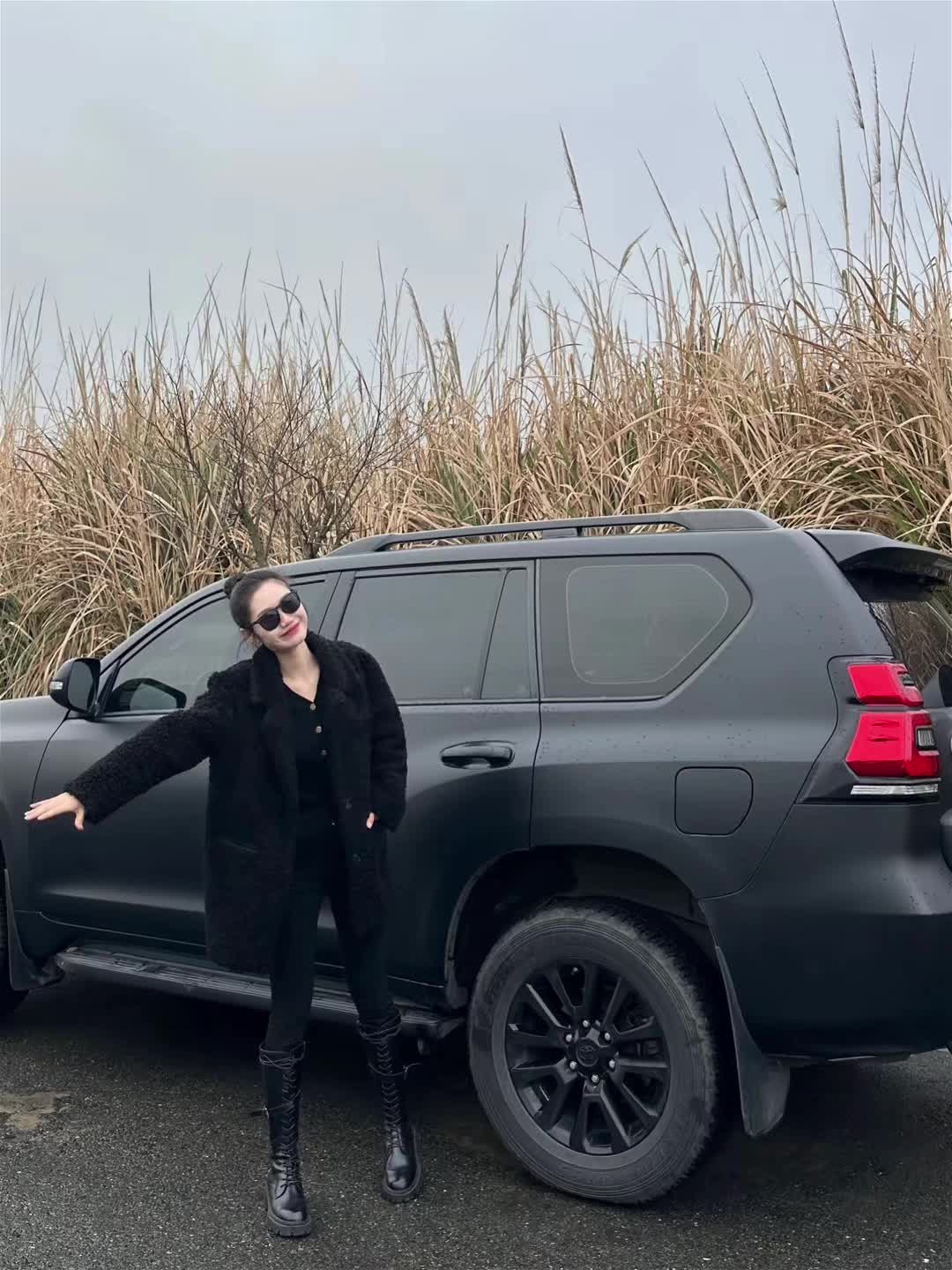 甜妹de普拉多😎