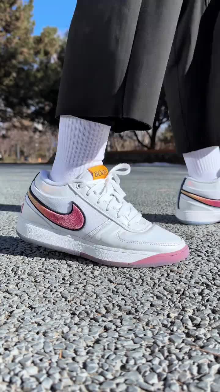 2025 年度鞋王｜又是穿搭属性>实战的