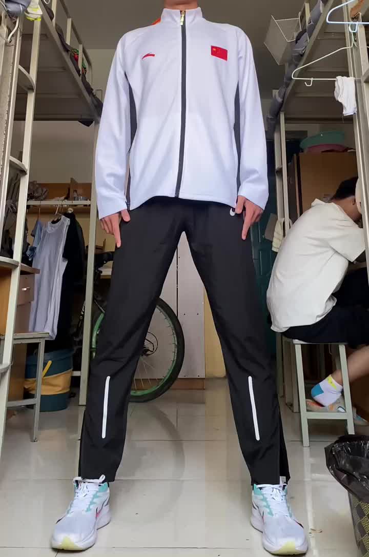 盘点体育生那些看起来很帅的穿搭