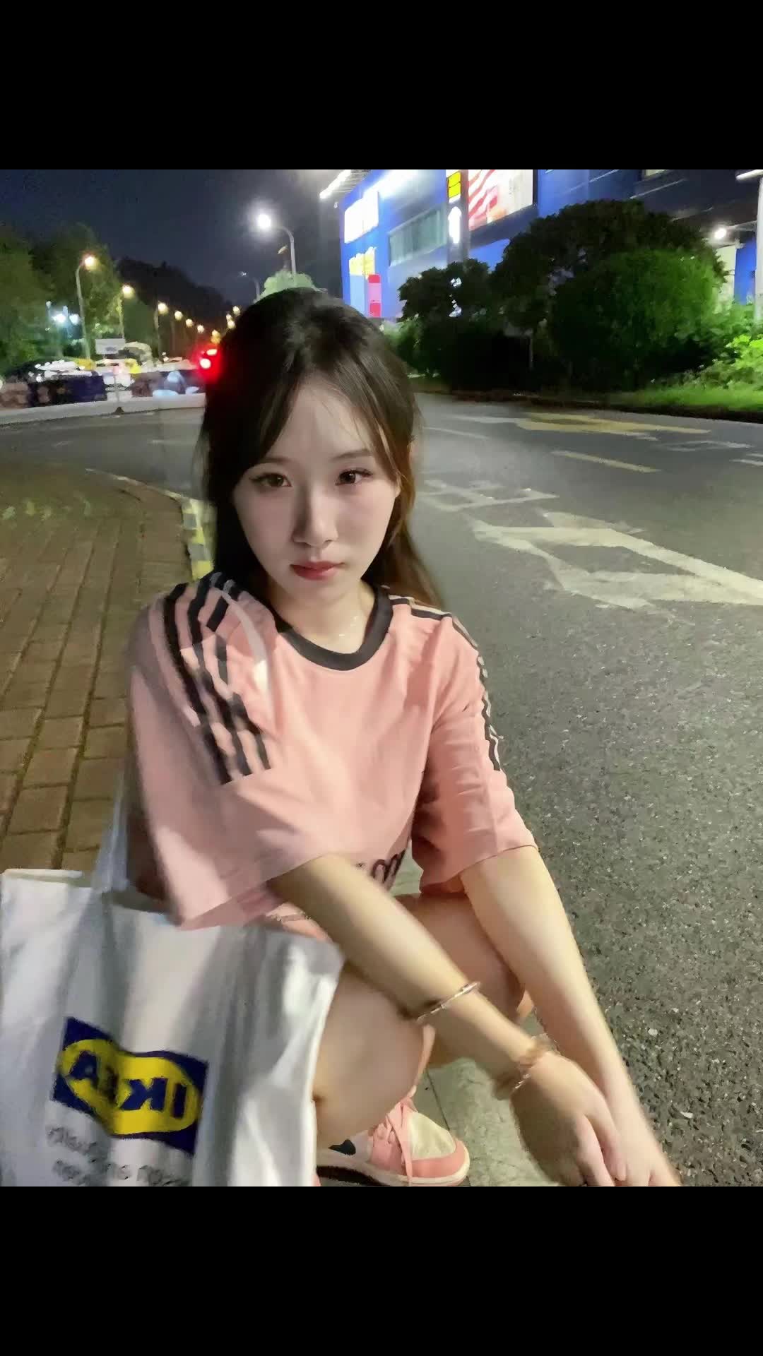 运动服短袖穿搭