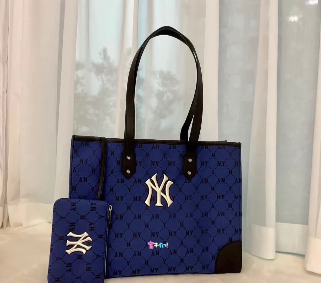 MLB Monogram 超大号托特包，酷到没朋友！