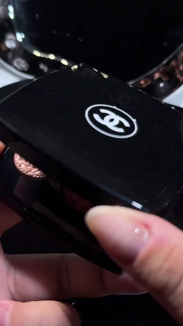美貌纯享💜这颗紫色美飞了……