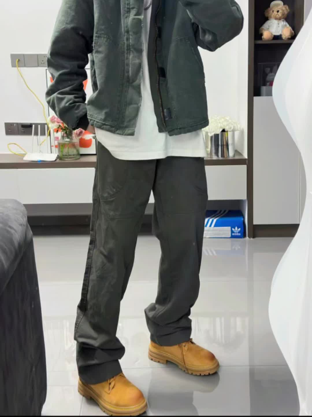 好看晕了Dickies 大黄靴，种草了这款马丁靴!有点东西的!