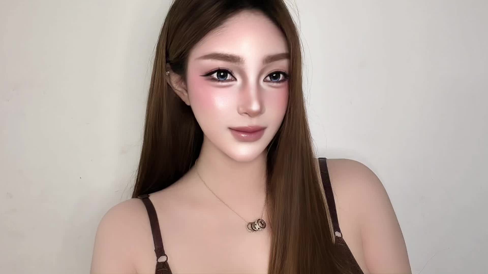 很有doll感的妆容～