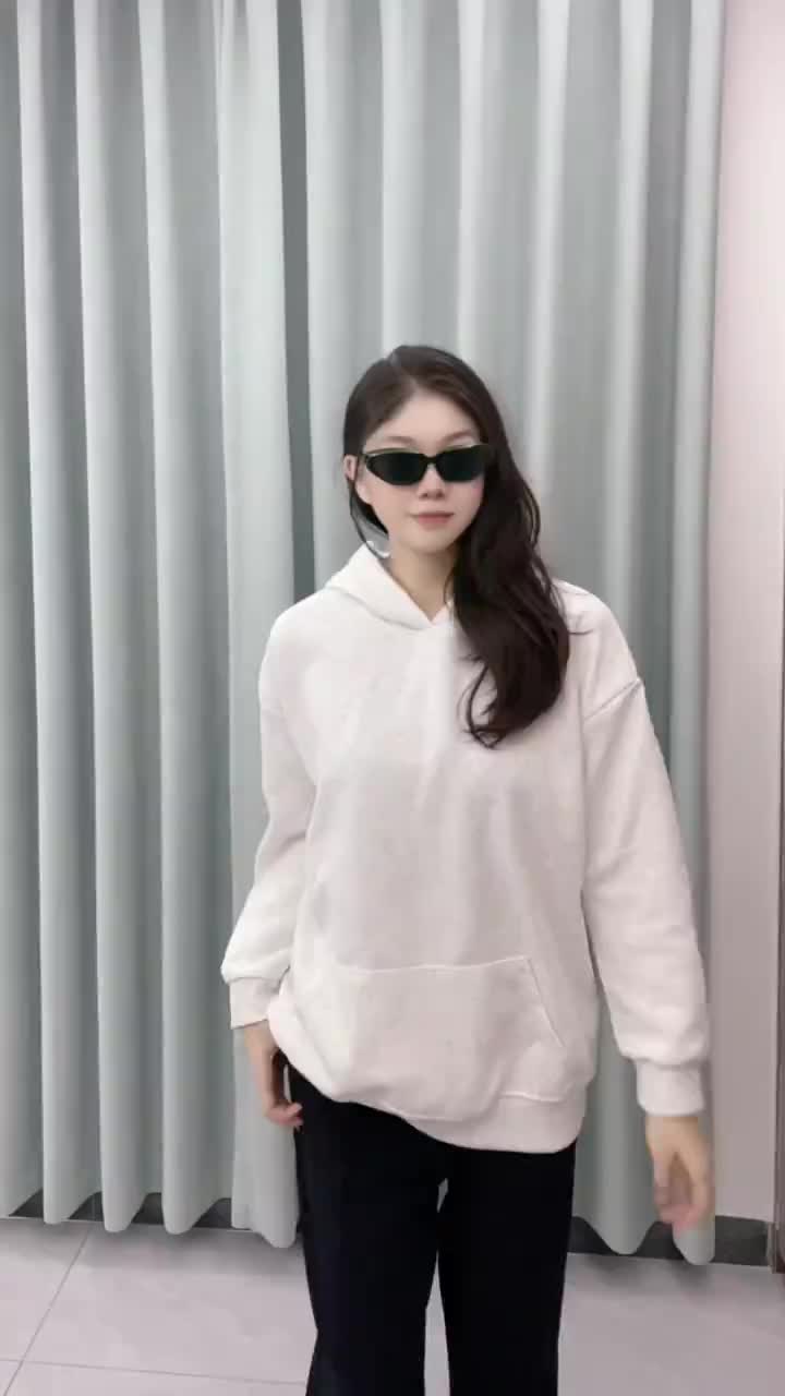 纯色灰色卫衣丨穿出高级感