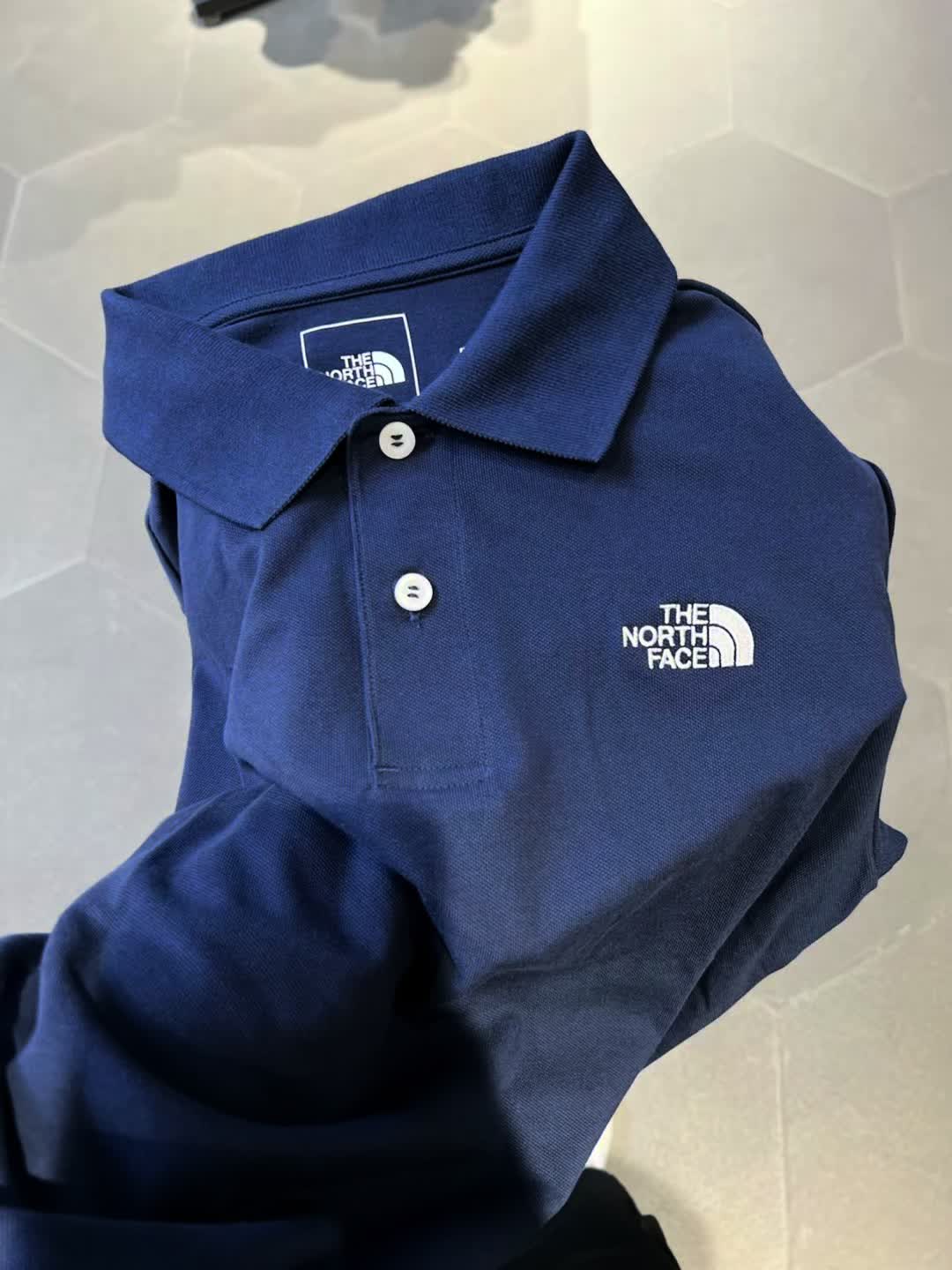 北面藏蓝色Polo衫｜如何让商务休闲同时兼顾❓