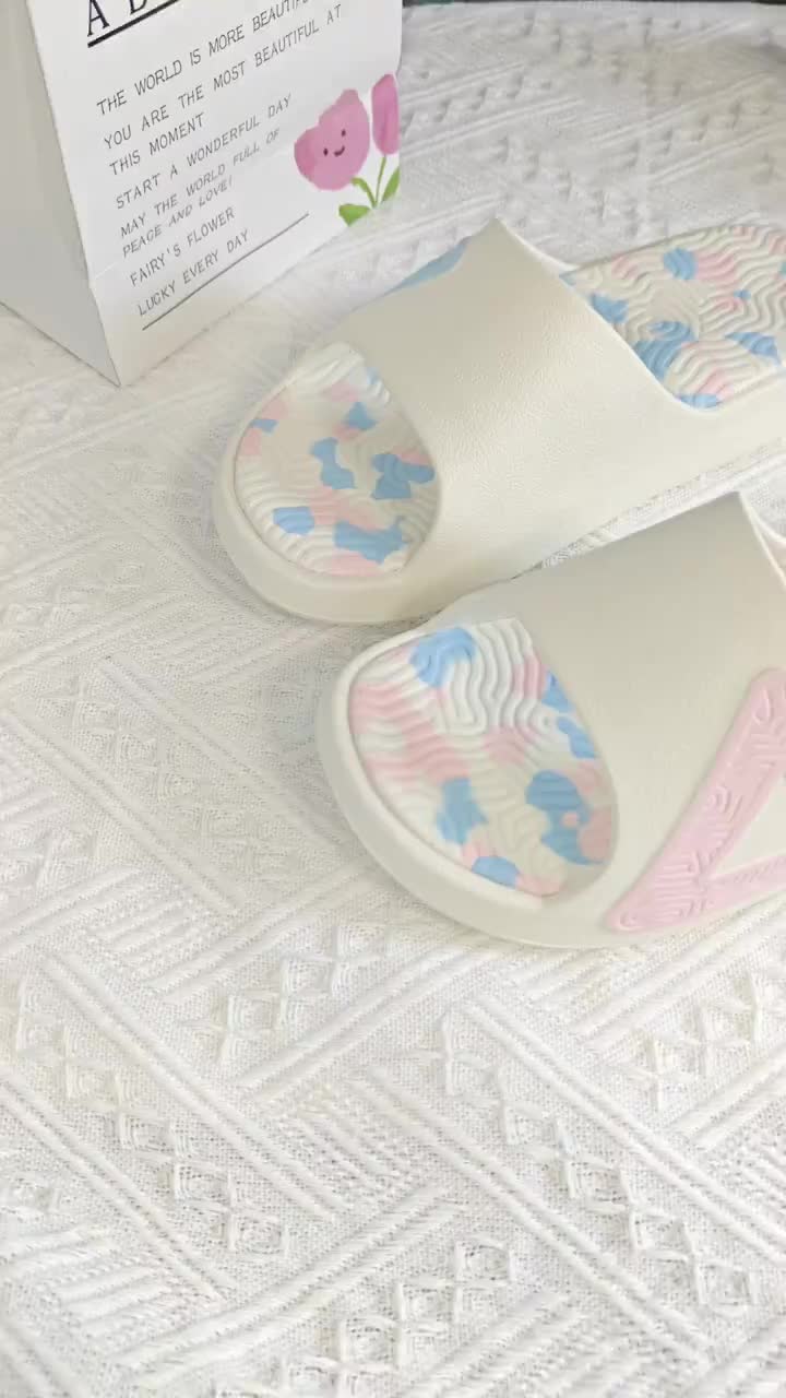 最近爱上了匹克拖鞋
不仅颜值高，穿着是真