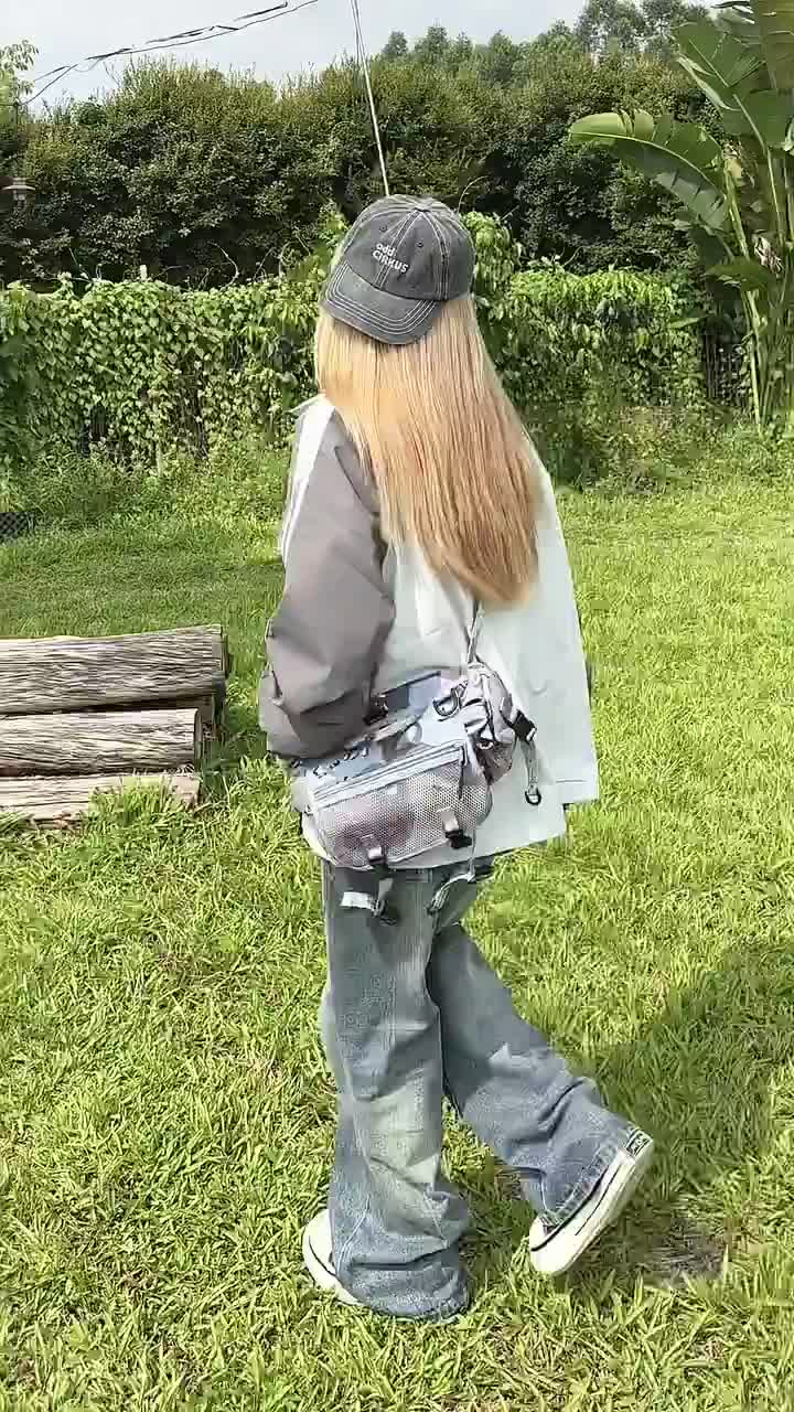 上身The Simpsons撞色夹克外套