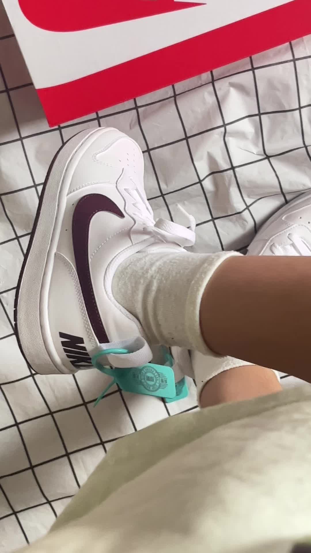 Nike Court Borough GS白咖板鞋 复古温柔轻便低帮情侣休闲板鞋