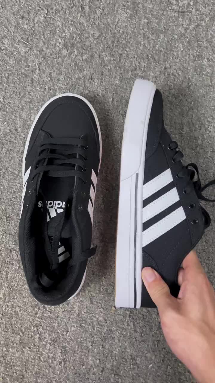 阿迪小板鞋