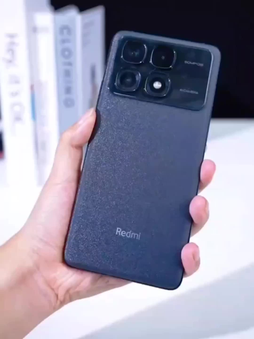 性能旗舰新标杆，Redmi K70 Pro 震撼登场！