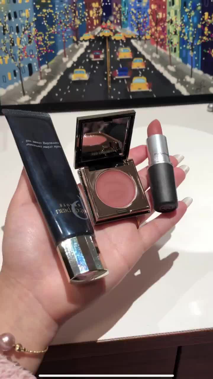 早八不垮脸全靠这三件！伪素颜妆yyds