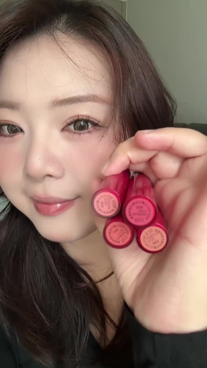 四支超好涂的口红试色！