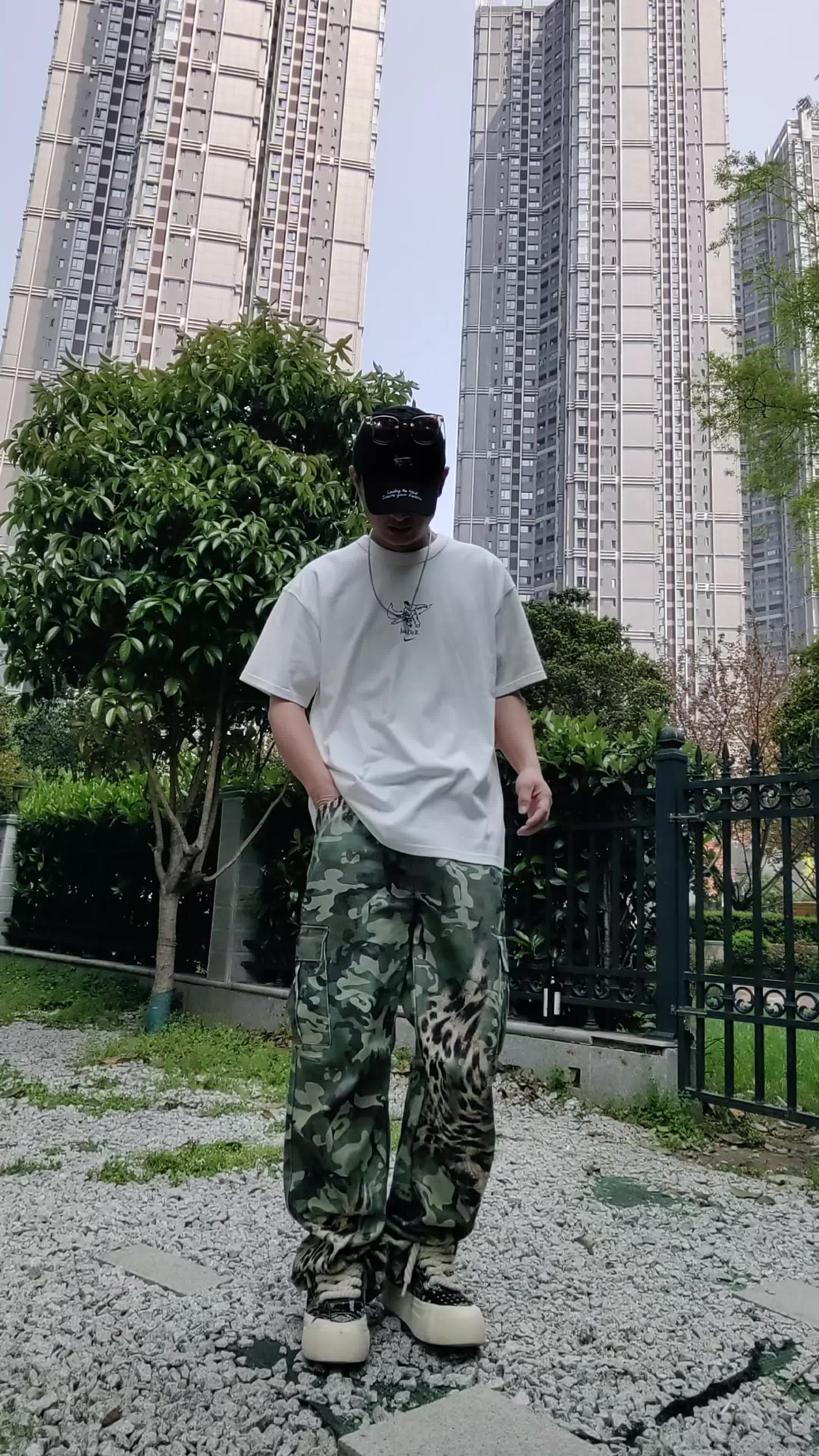 春日时髦无性别出街穿搭分享