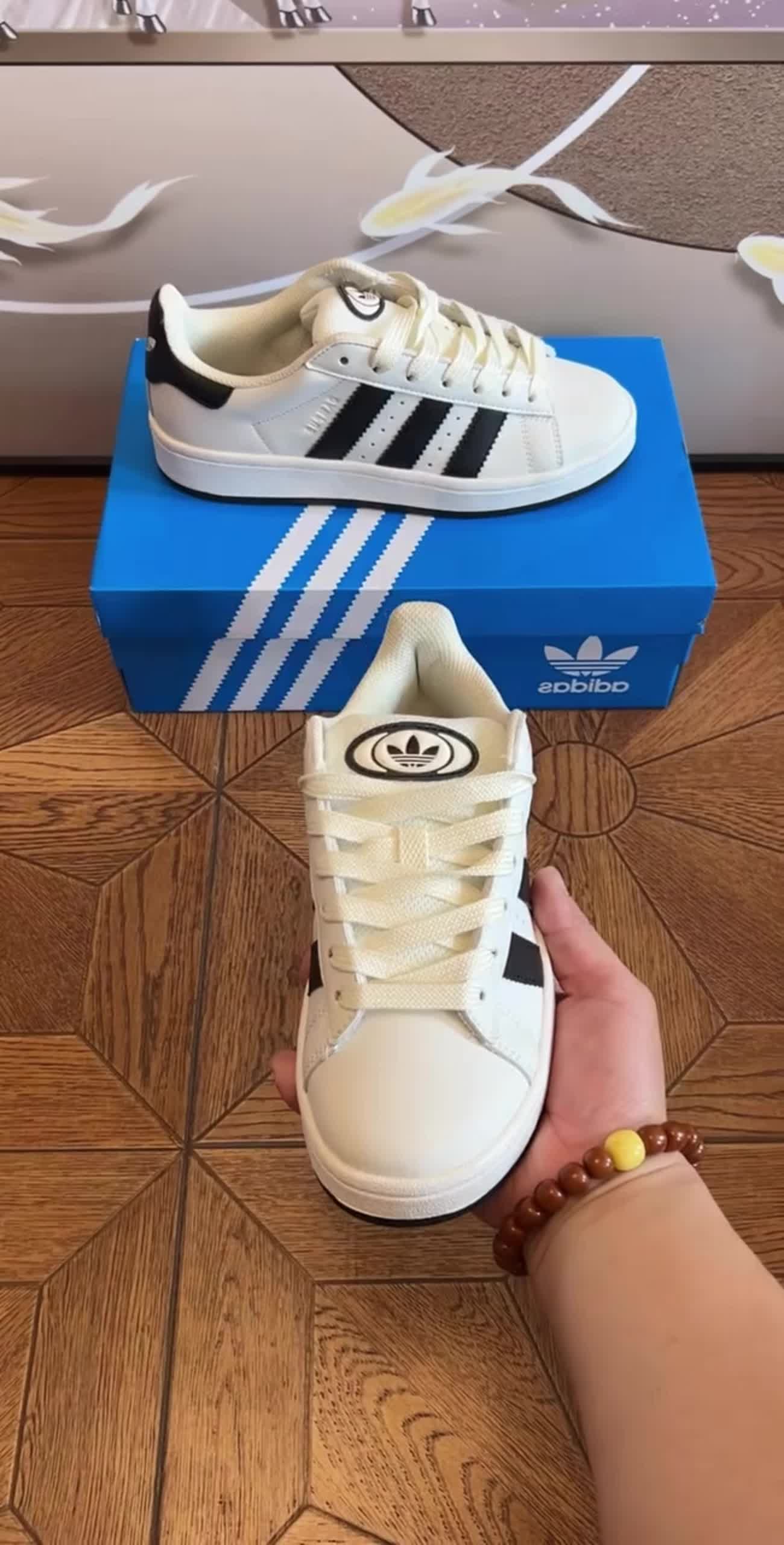 阿迪经典款小白鞋，yyds