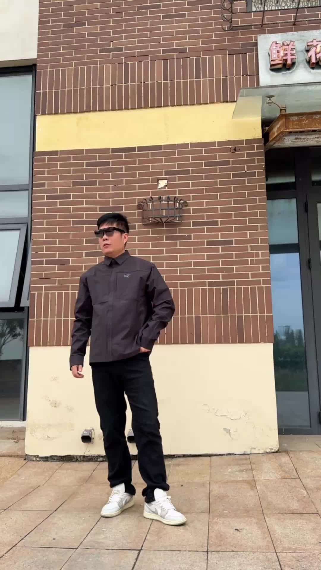 始祖鸟秋季衬衫夹克这么贵‼️究竟好在哪⁉️