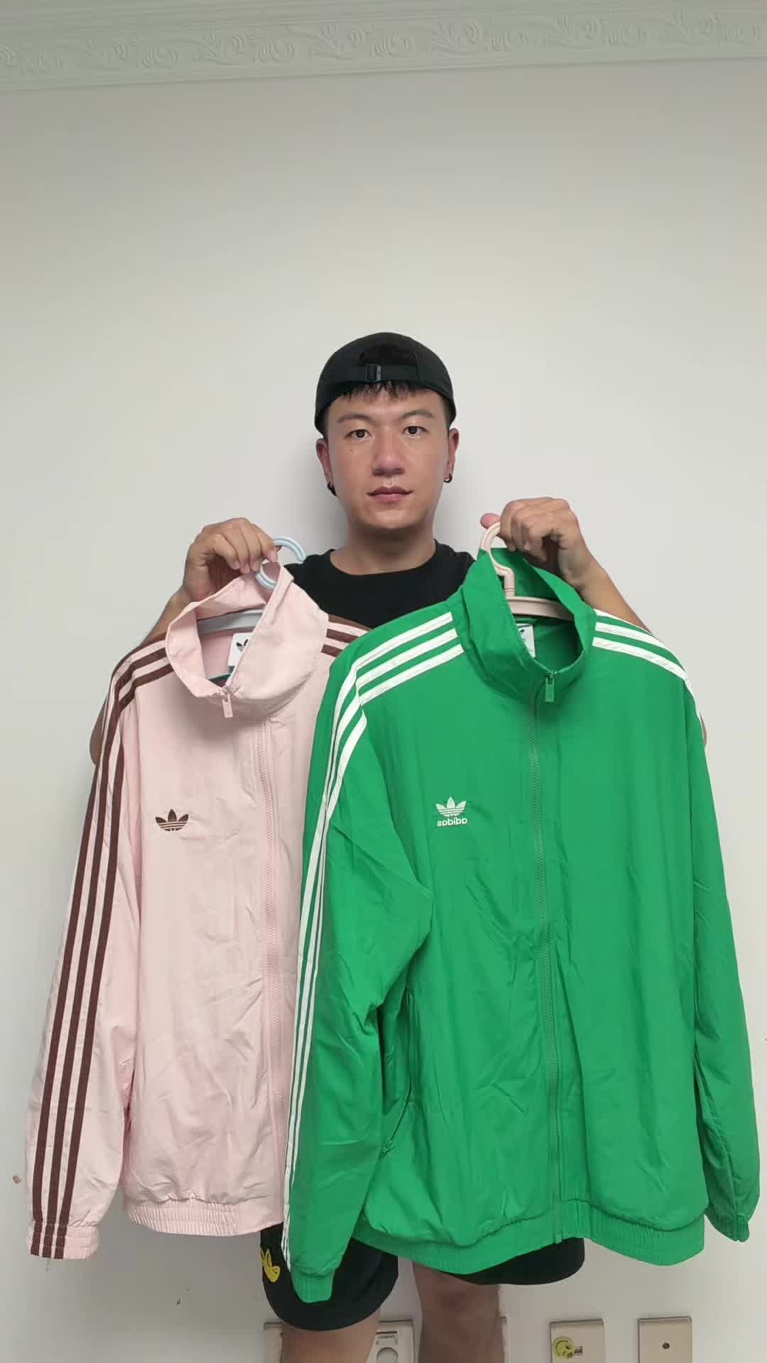 Adidas穿搭二选一｜绿色显眼包还是粉色慵懒感？ 🍏🆚🌸