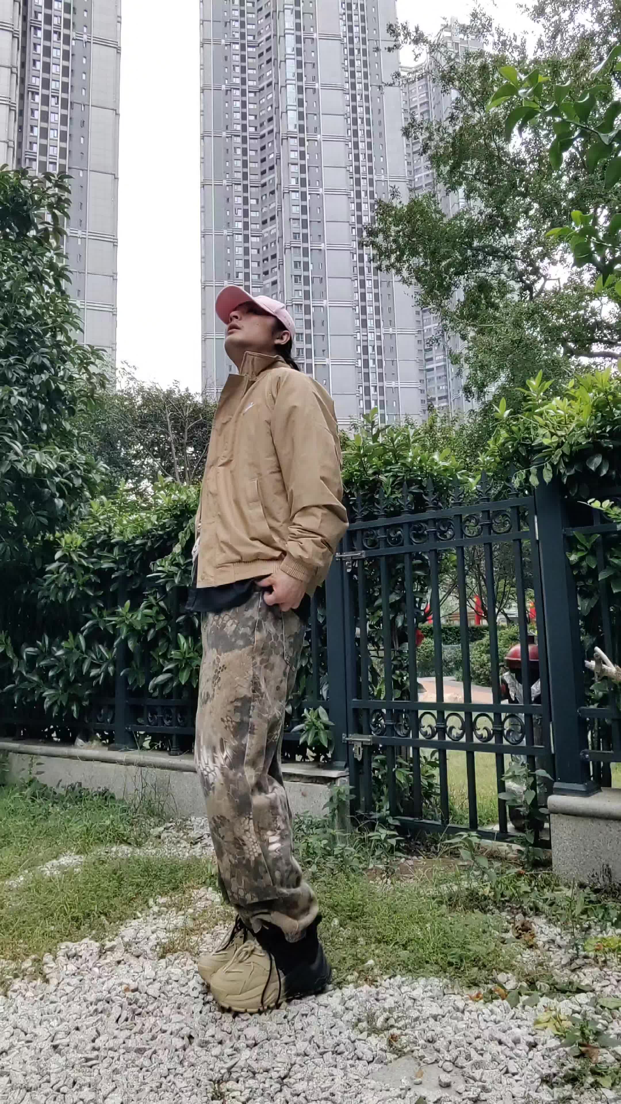 秋日时髦感户外穿搭分享