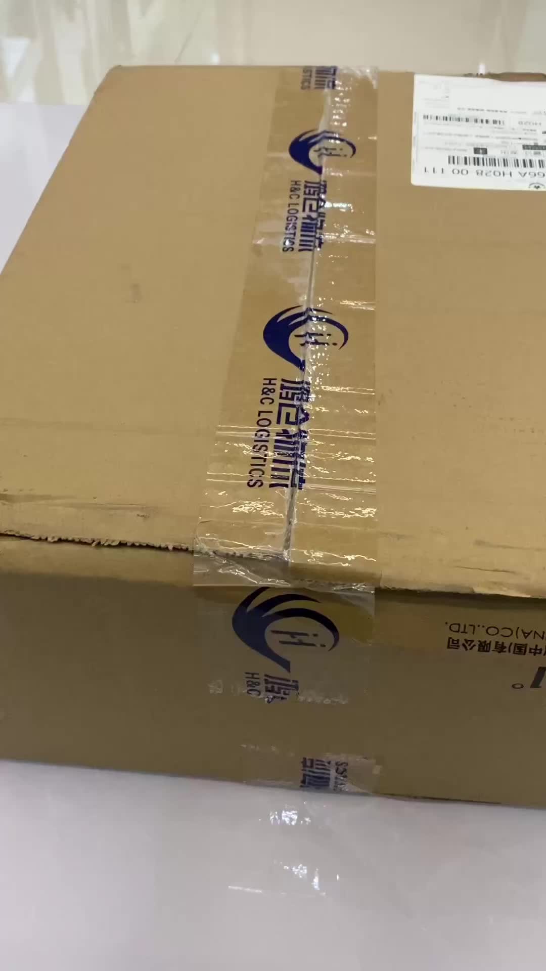 1. 体测党狂喜！361°飞燃4小刘鸭联名实测，跑1000米直接起飞