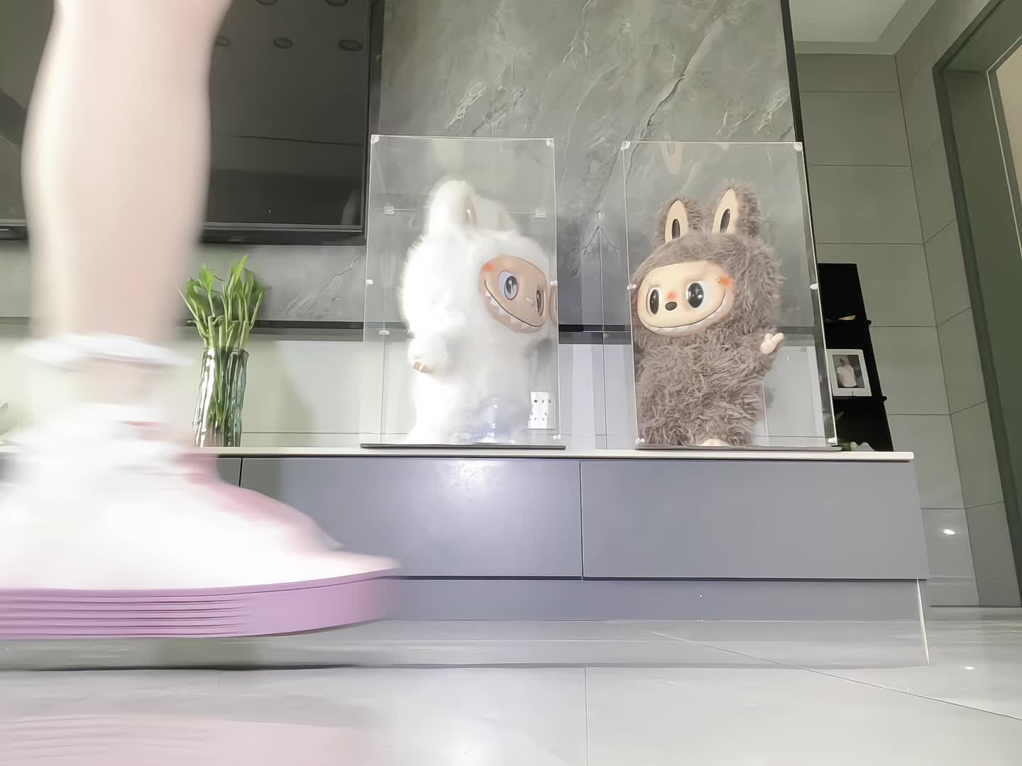 春天就该穿这种粉嫩嫩的小白鞋