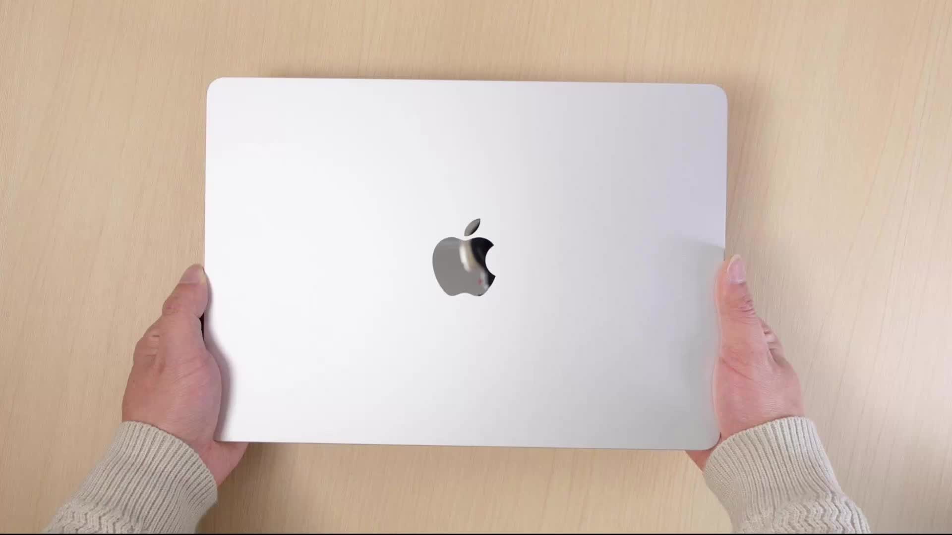 新买的生产力工具MacBook Air M4到了，这价格太香！