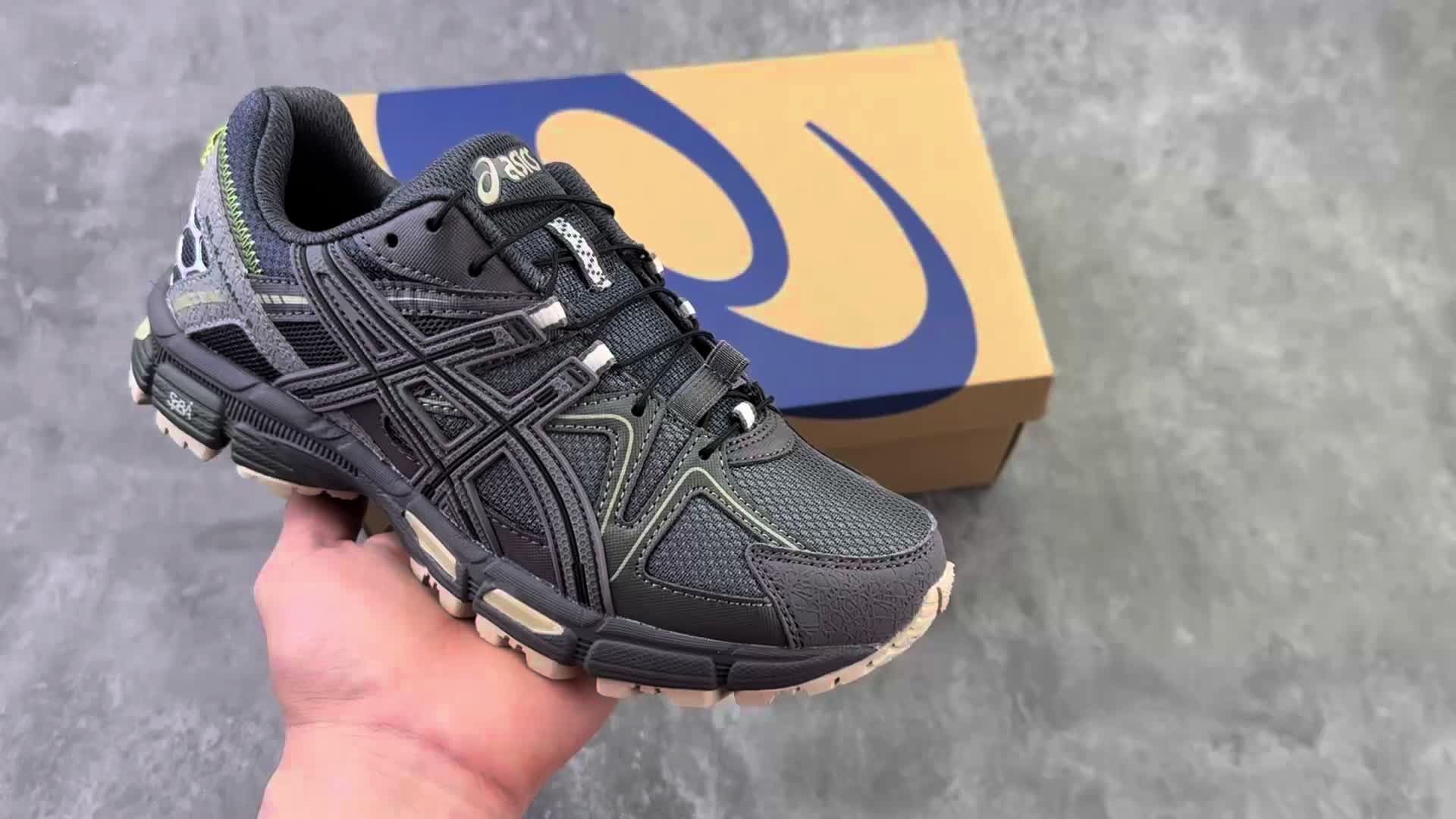 千万别买错！深灰复古越野鞋👟藏3cm增高，脚感超稳。脚宽听劝必须拍大半码，趁好价直接冲就完了！🔥