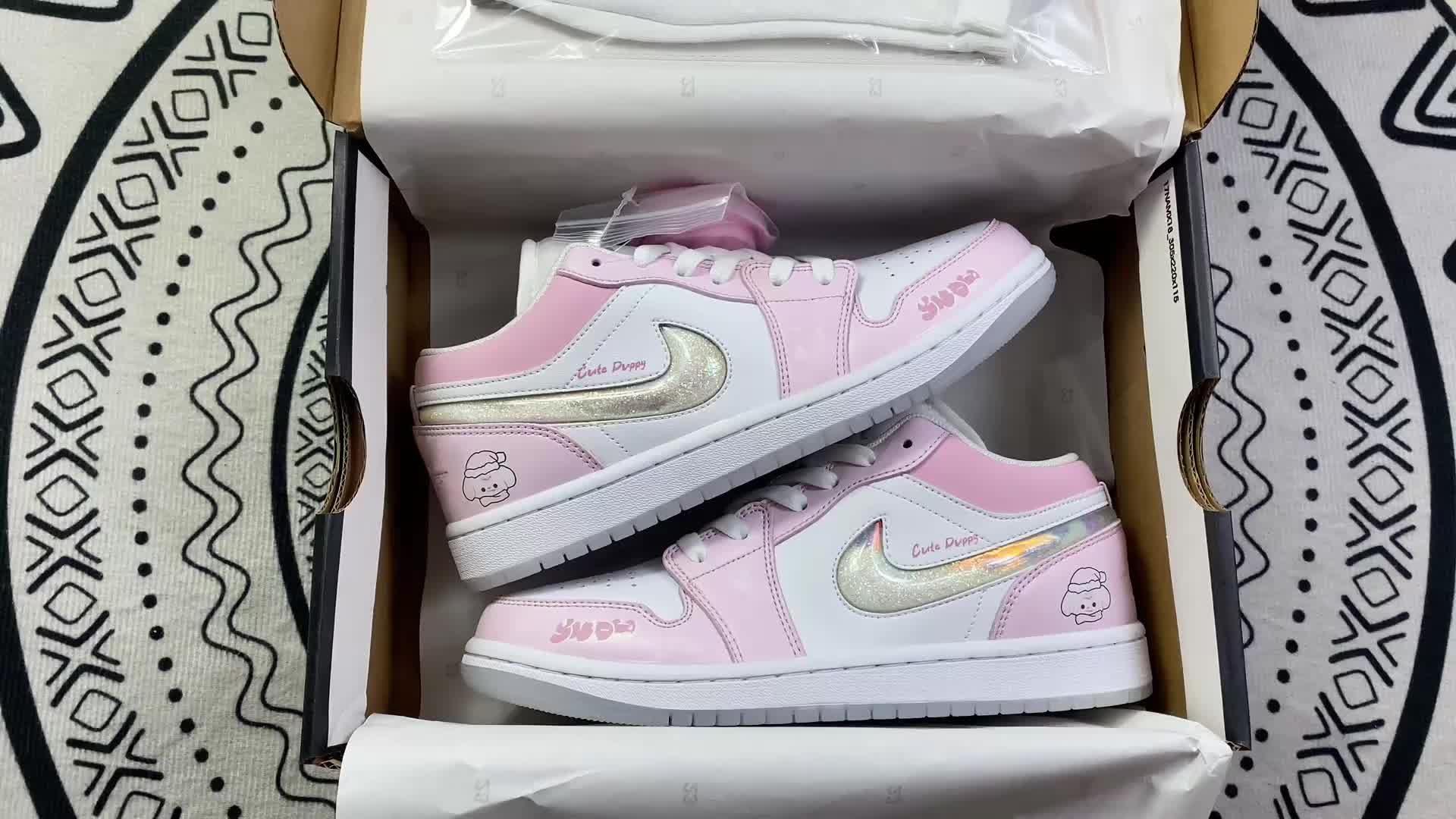 Air Jordan 1 定制款 减震耐磨 透气 包裹性 平跟 复古 潮流简约 学院风 